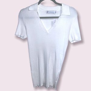 White collar shirt/blouse